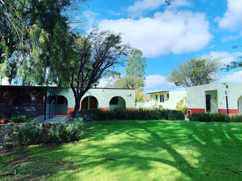 Hotel RV Park San Ramón San Miguel de Allende Buitenkant foto