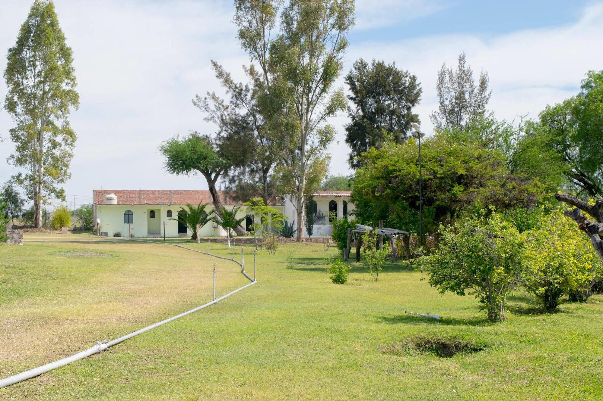 Hotel RV Park San Ramón San Miguel de Allende Buitenkant foto