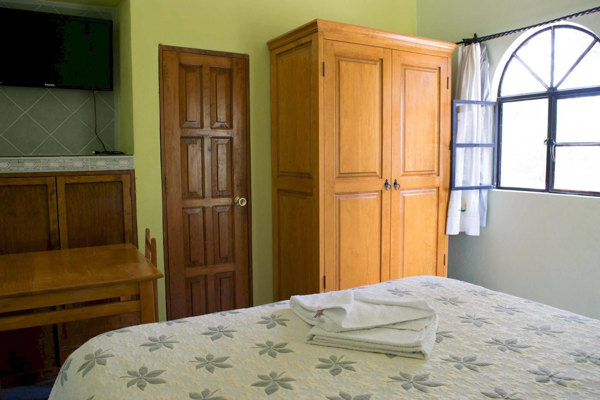 Hotel RV Park San Ramón San Miguel de Allende Buitenkant foto