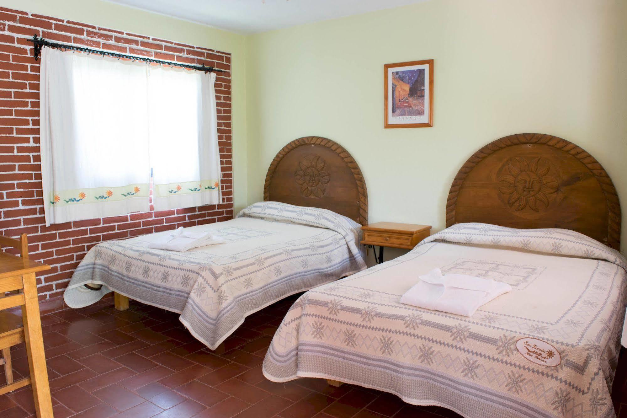 Hotel RV Park San Ramón San Miguel de Allende Buitenkant foto